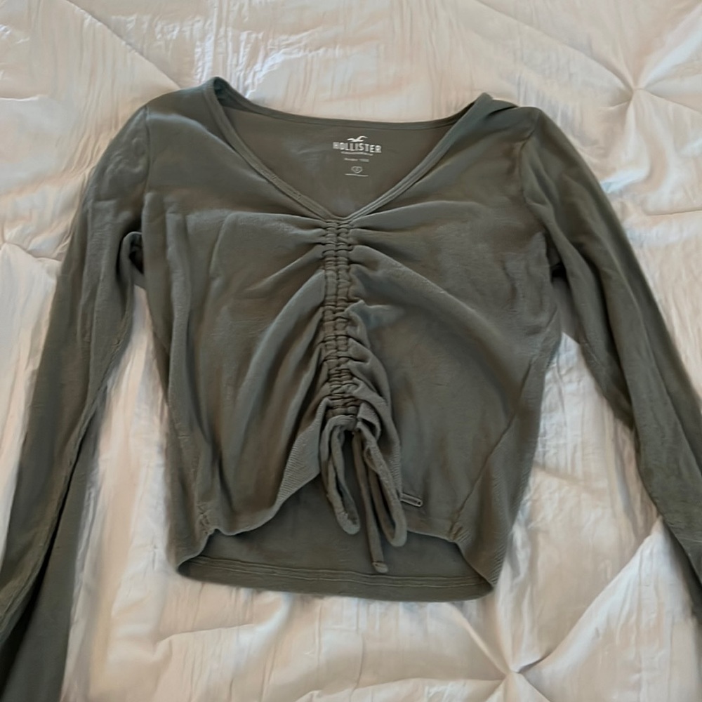 cute long sleeve crop top